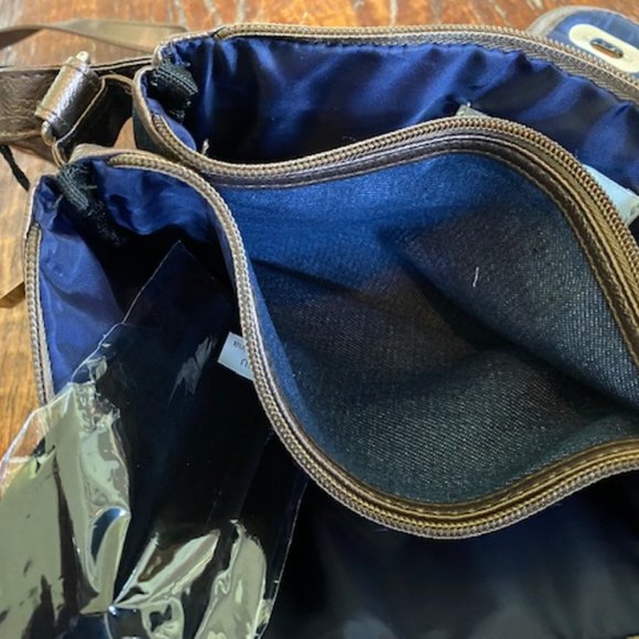 NWT * Gold Coast CROSSBODY Blue DENIM PURSE + Blue DENIM WATCH * 3 zip pockets - Picture 8 of 10